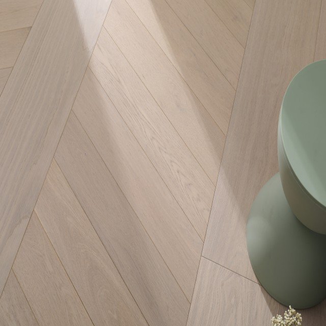 Avignon hardwood flooring detail view 2 - Wire Brushed texture and grain pattern