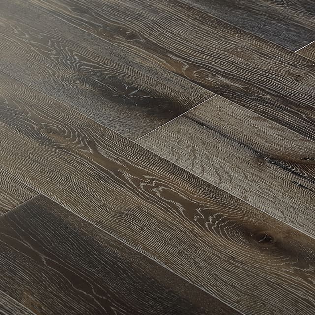 Biarritz hardwood flooring detail view 3 - Brushed texture and grain pattern
