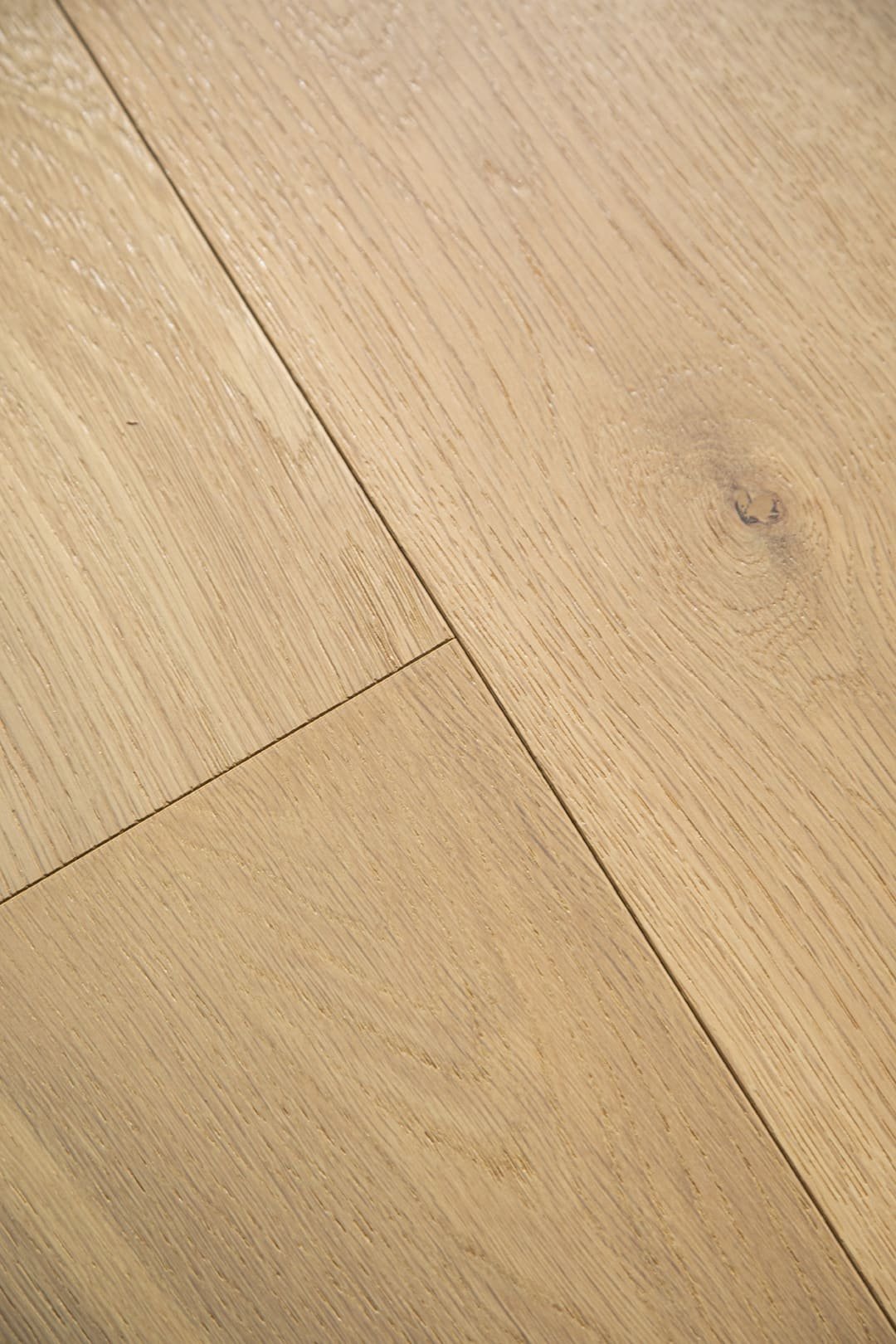 Cassis Character grade Oak hardwood flooring with Brushed surface - 7.5" wide planks installed in Houston home interior