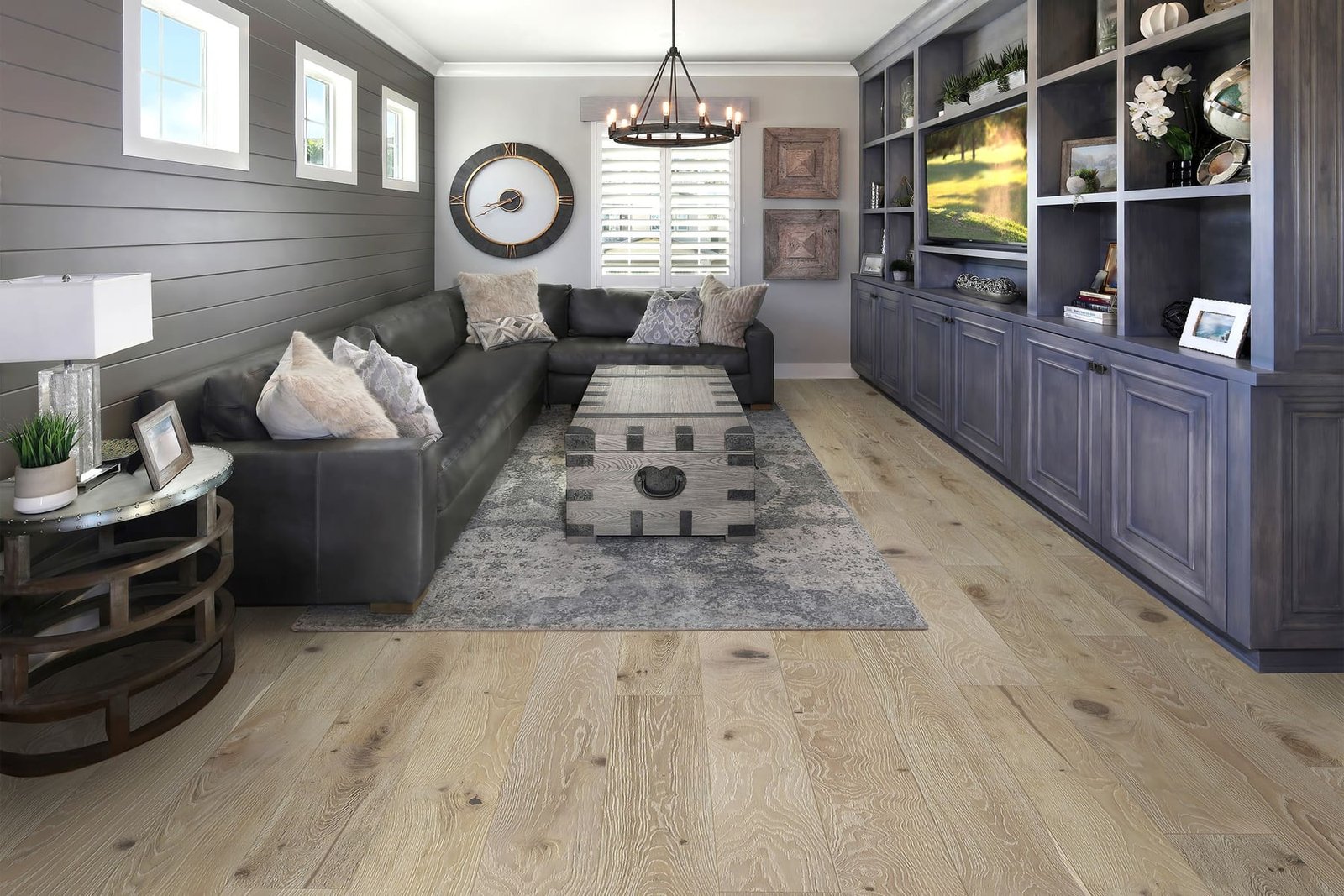 Harbor Cloud hardwood flooring detail view 2 - Wire Brushed texture and grain pattern