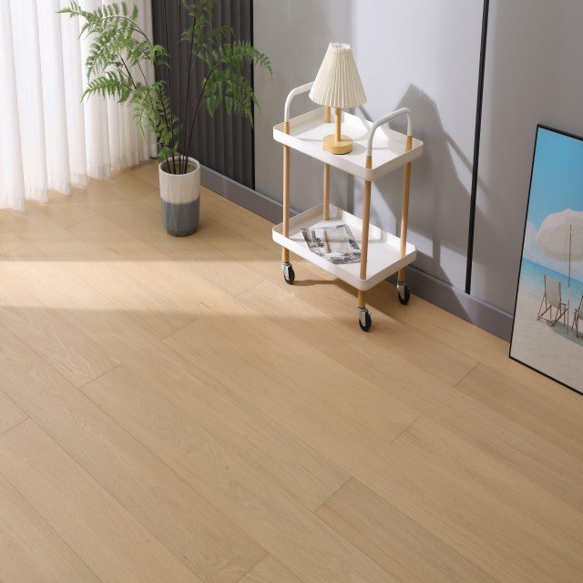 Ibiza hardwood flooring detail view 4 - Brushed texture and grain pattern