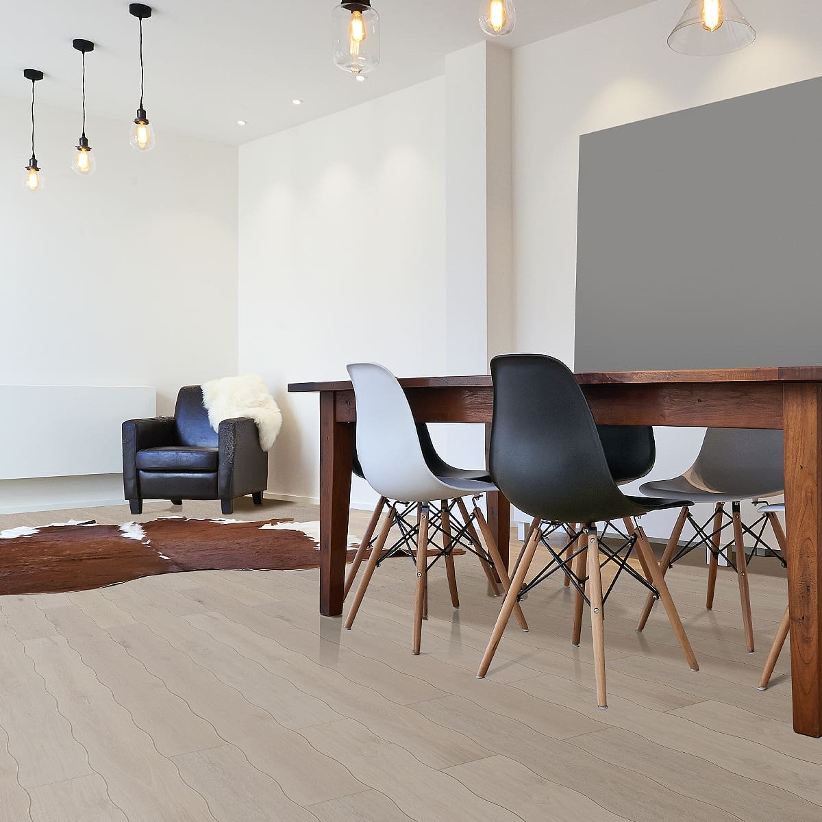 Lecce hardwood flooring detail view 2 - Brushed texture and grain pattern
