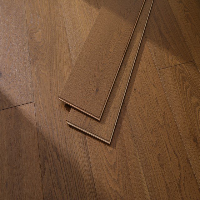 Palermo hardwood flooring detail view 2 - Brushed texture and grain pattern