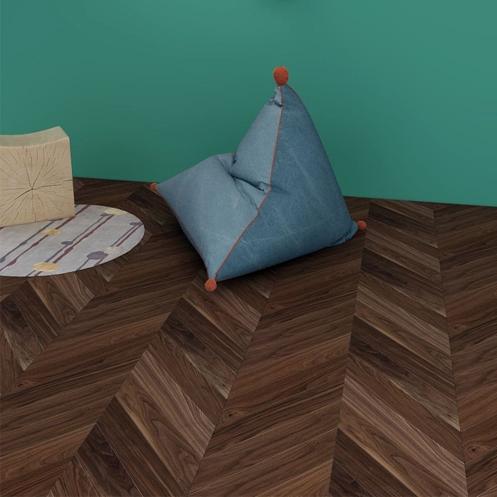 Stone Pearl hardwood flooring detail view 2 - Brushed texture and grain pattern