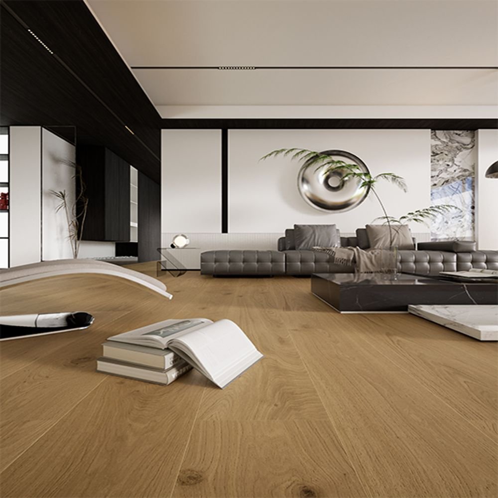 Verona hardwood flooring detail view 3 - Brushed texture and grain pattern